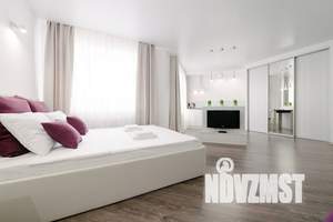 1-к квартира, посуточно, 40м2, 18/18 этаж