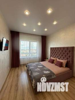 1-к квартира, посуточно, 37м2, 1/1 этаж