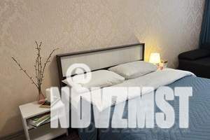 1-к квартира, посуточно, 38м2, 4/25 этаж