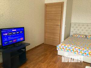 1-к квартира, посуточно, 33м2, 4/18 этаж