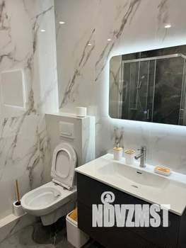 1-к квартира, посуточно, 34м2, 17/23 этаж