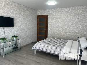 1-к квартира, посуточно, 40м2, 23/25 этаж