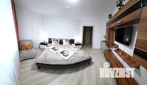 1-к квартира, посуточно, 35м2, 8/18 этаж