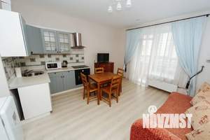 Студия квартира, посуточно, 30м2, 2/17 этаж