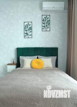 Студия квартира, посуточно, 28м2, 15/18 этаж