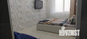 1-к квартира, посуточно, 43м2, 23/25 этаж