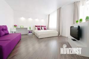 Студия квартира, посуточно, 40м2, 18/18 этаж