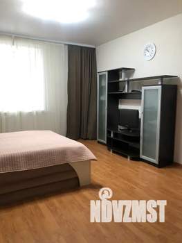 1-к квартира, посуточно, 39м2, 2/10 этаж