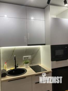 2-к квартира, посуточно, 40м2, 18/18 этаж
