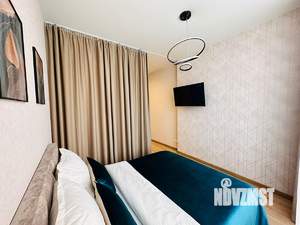 1-к квартира, посуточно, 39м2, 18/18 этаж