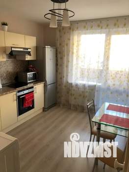 1-к квартира, посуточно, 38м2, 3/10 этаж