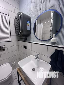 Студия квартира, посуточно, 35м2, 1/9 этаж
