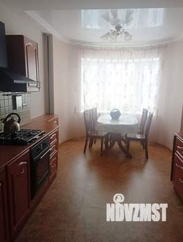 4-к квартира, на длительный срок, 120м2, 4/10 этаж