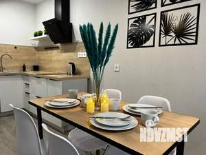 Студия квартира, посуточно, 40м2, 7/17 этаж