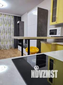 Студия квартира, посуточно, 28м2, 1/18 этаж