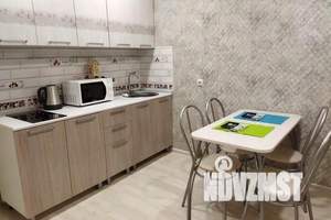 1-к квартира, посуточно, 38м2, 13/19 этаж