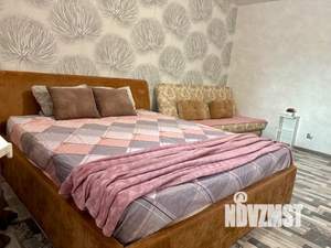 1-к квартира, посуточно, 40м2, 3/17 этаж