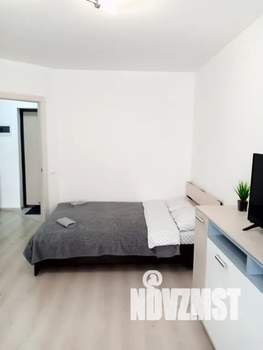 1-к квартира, посуточно, 37м2, 5/17 этаж