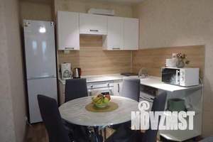 2-к квартира, посуточно, 45м2, 15/18 этаж