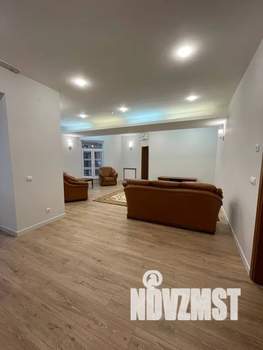 3-к квартира, посуточно, 130м2, 2/5 этаж