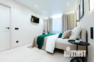 1-к квартира, посуточно, 45м2, 17/25 этаж