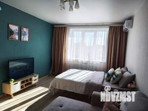 1-к квартира, посуточно, 36м2, 1/1 этаж