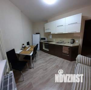 1-к квартира, посуточно, 35м2, 8/18 этаж