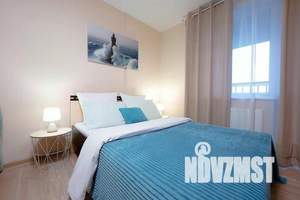 1-к квартира, посуточно, 38м2, 10/18 этаж