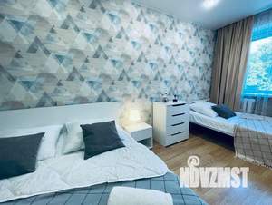 2-к квартира, посуточно, 55м2, 1/1 этаж