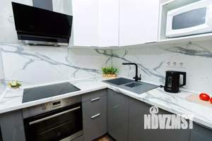 1-к квартира, посуточно, 45м2, 1/1 этаж