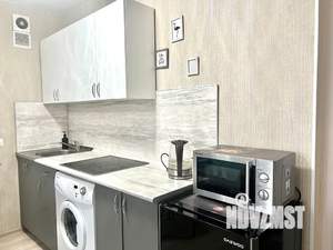 1-к квартира, посуточно, 34м2, 12/17 этаж