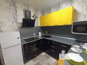 Студия квартира, посуточно, 40м2, 3/17 этаж