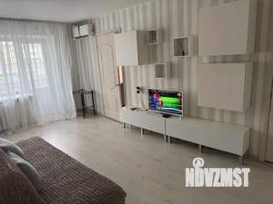 2-к квартира, посуточно, 50м2, 1/1 этаж