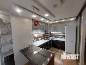 4-к квартира, вторичка, 100м2, 8/10 этаж