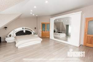 4-к квартира, вторичка, 133м2, 10/10 этаж