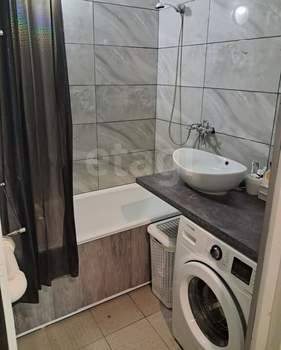 2-к квартира, вторичка, 64м2, 2/18 этаж