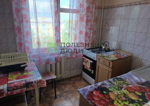 4-к квартира, вторичка, 76м2, 1/4 этаж