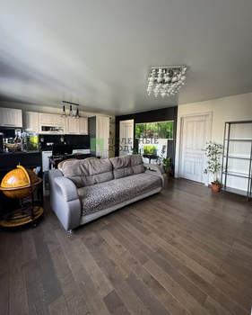 3-к квартира, вторичка, 89м2, 8/9 этаж