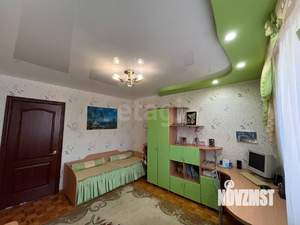 3-к квартира, вторичка, 64м2, 1/10 этаж