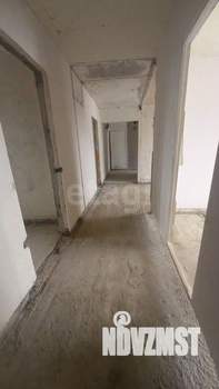 4-к квартира, вторичка, 68м2, 9/9 этаж