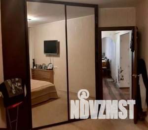 2-к квартира, вторичка, 56м2, 1/9 этаж