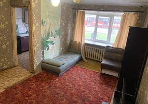 2-к квартира, вторичка, 49м2, 1/4 этаж