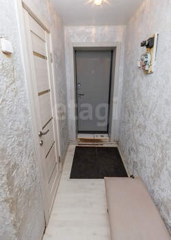 3-к квартира, вторичка, 50м2, 1/5 этаж