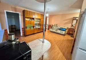 2-к квартира, вторичка, 42м2, 2/2 этаж