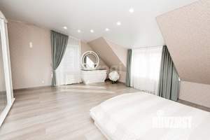 4-к квартира, вторичка, 133м2, 10/10 этаж