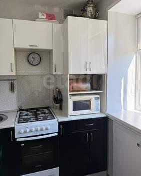 3-к квартира, вторичка, 58м2, 3/5 этаж