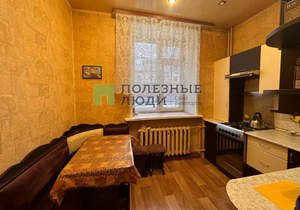 3-к квартира, вторичка, 61м2, 1/2 этаж