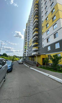 2-к квартира, вторичка, 49м2, 1/18 этаж