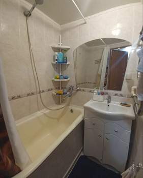 4-к квартира, вторичка, 68м2, 8/9 этаж