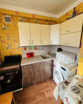 3-к квартира, вторичка, 53м2, 8/9 этаж